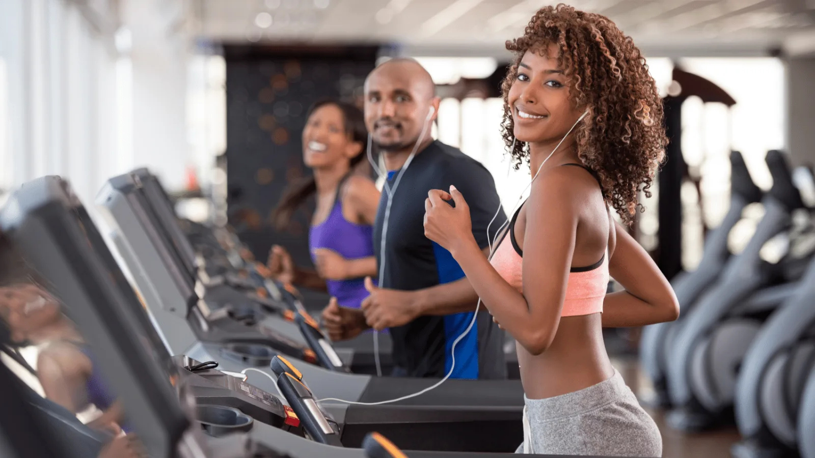 Иллюстрация: US Fitness Traffic Keeps Ahead of Record 2025 Pace Through Midyear
